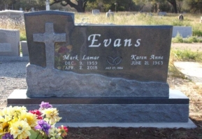 Evans Salem rock cross 100 0081